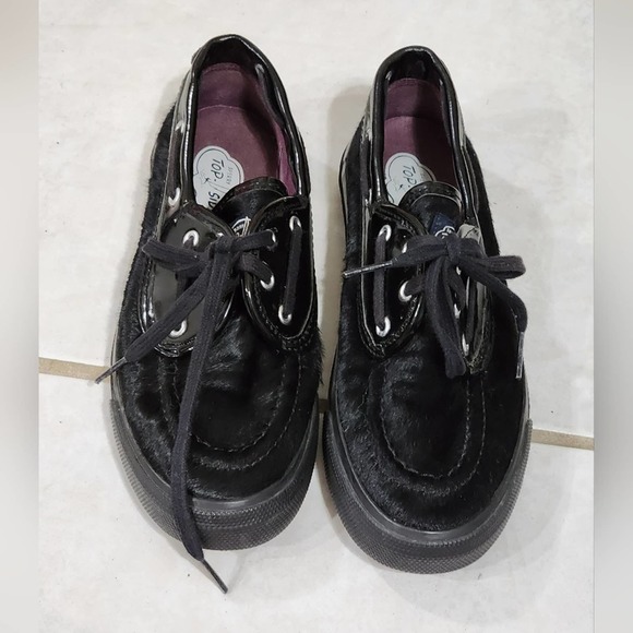 Sperry Top Sider black fur and patent leather deck shoes sneakers size 7 - Picture 1 of 8